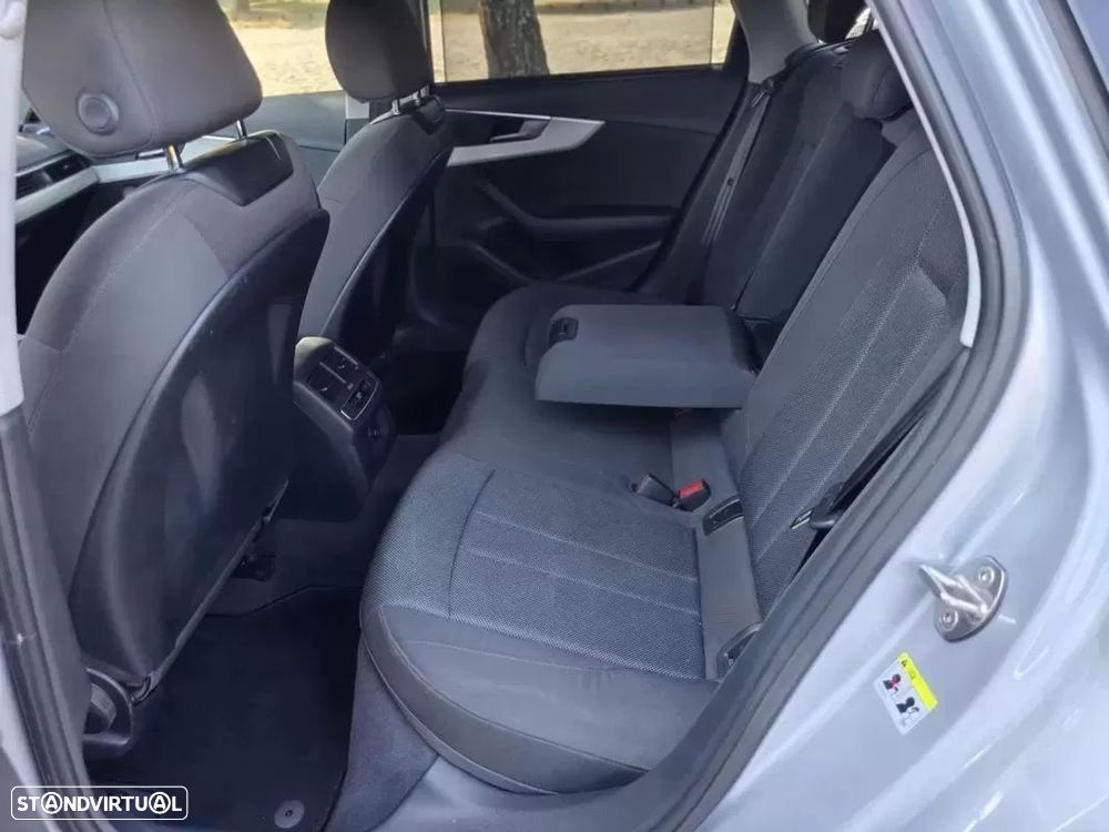 Audi A4 Avant 35 TDI Advanced S tronic - 14