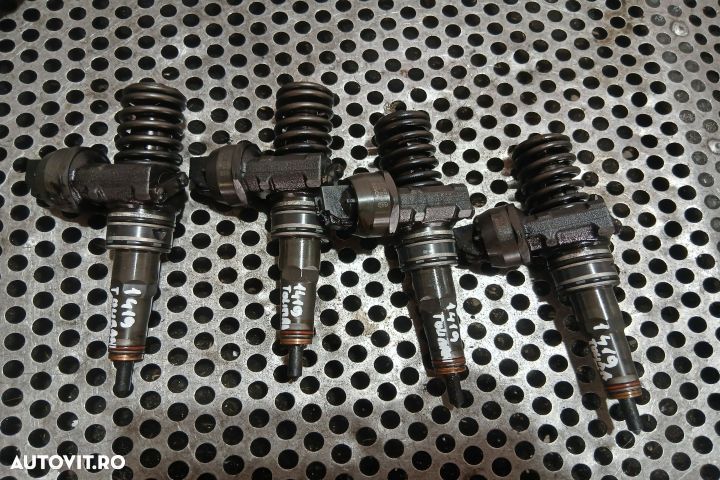Injector motorina 038130073AG SET 038130073AG Volkswagen VW Touran 1 - 1