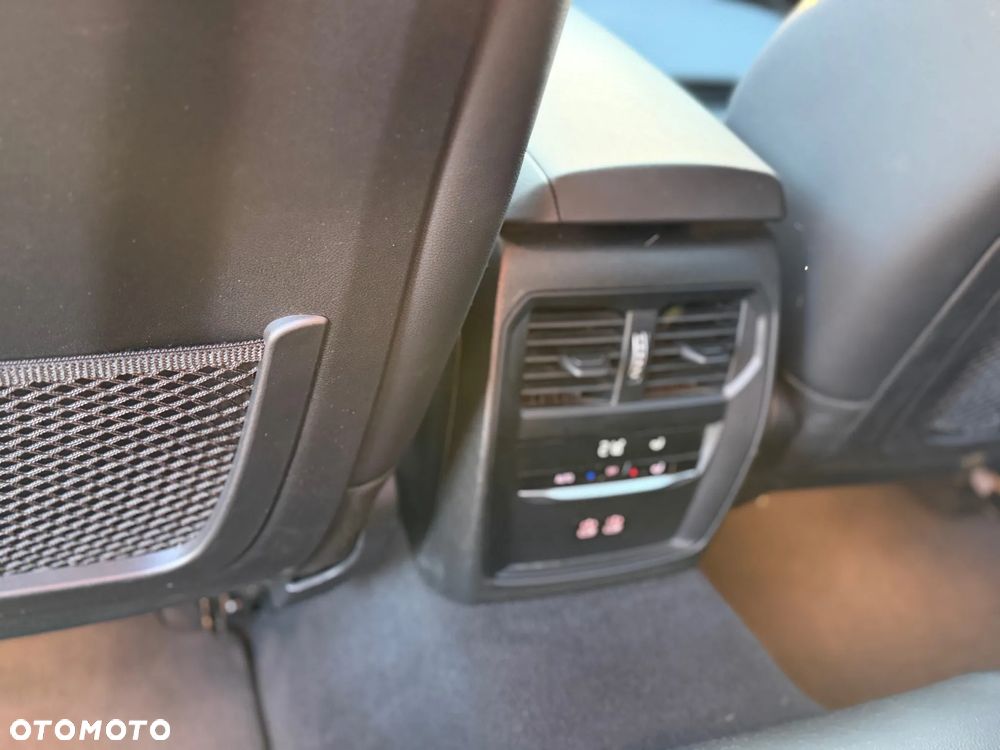 BMW Seria 3 - 18