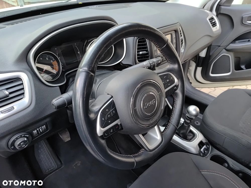 Jeep Compass 1.4 TMair Longitude FWD S&S - 9