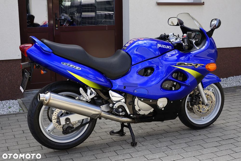 Suzuki GSX - 4