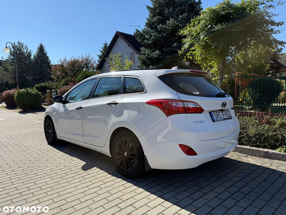 Hyundai i30 1.6 Comfort - 20