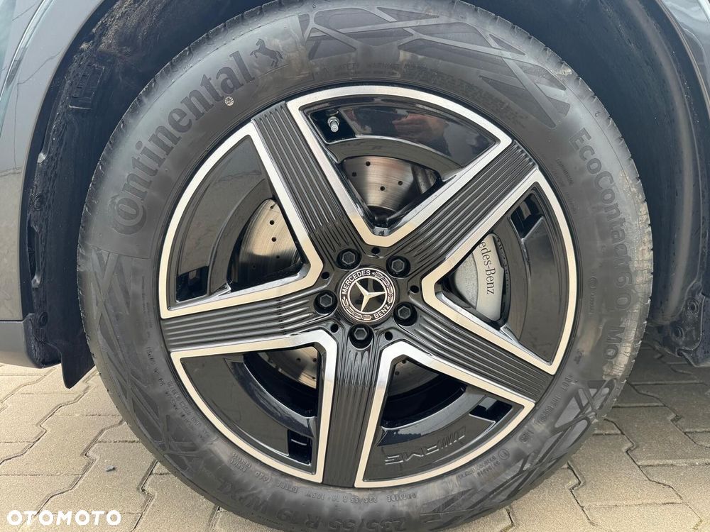 Mercedes-Benz GLC - 21