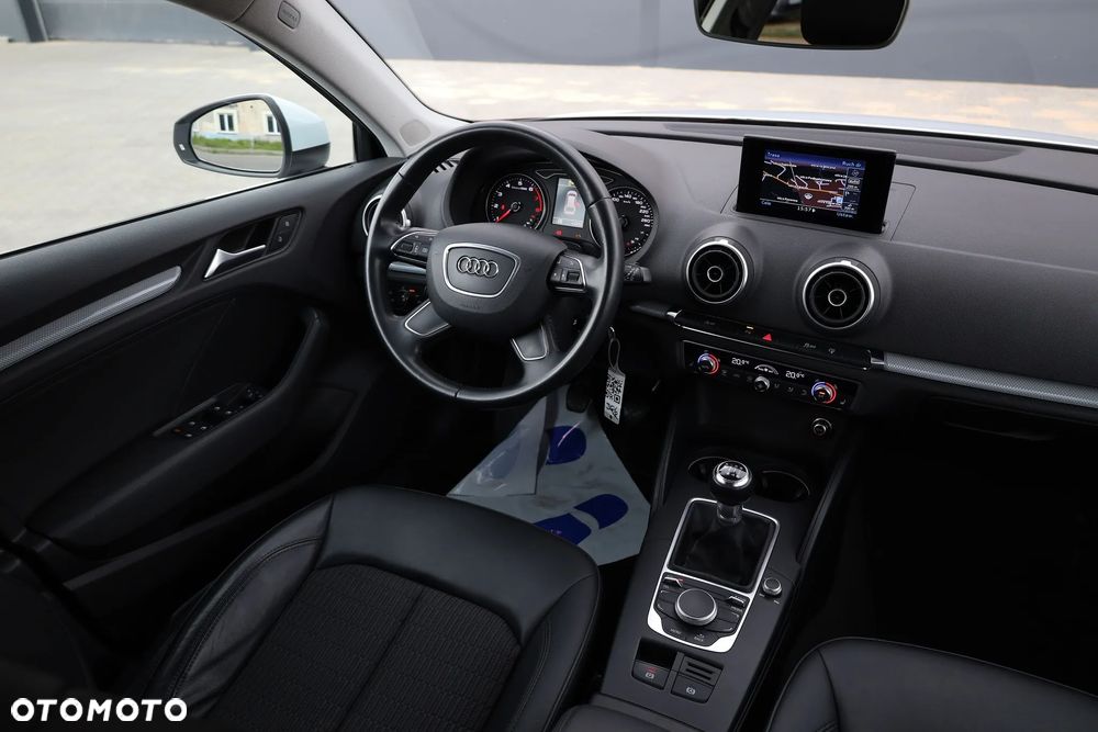 Audi A3 Sportback 1.4 TFSI Ambiente - 21