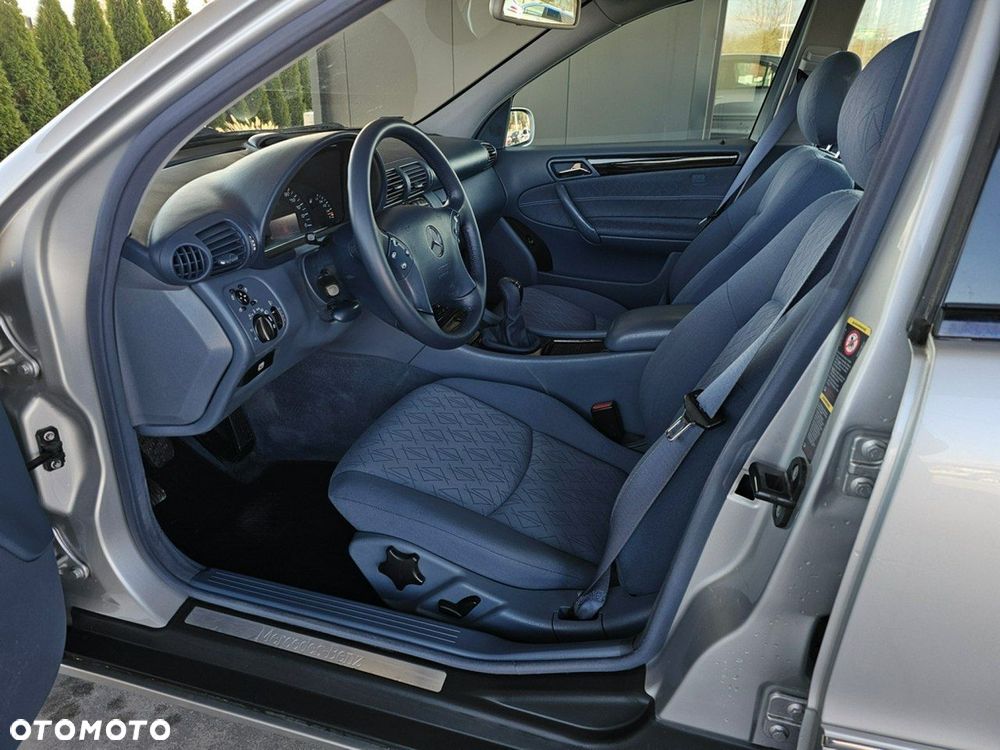 Mercedes-Benz Klasa C 180 Kompressor Elegance - 14