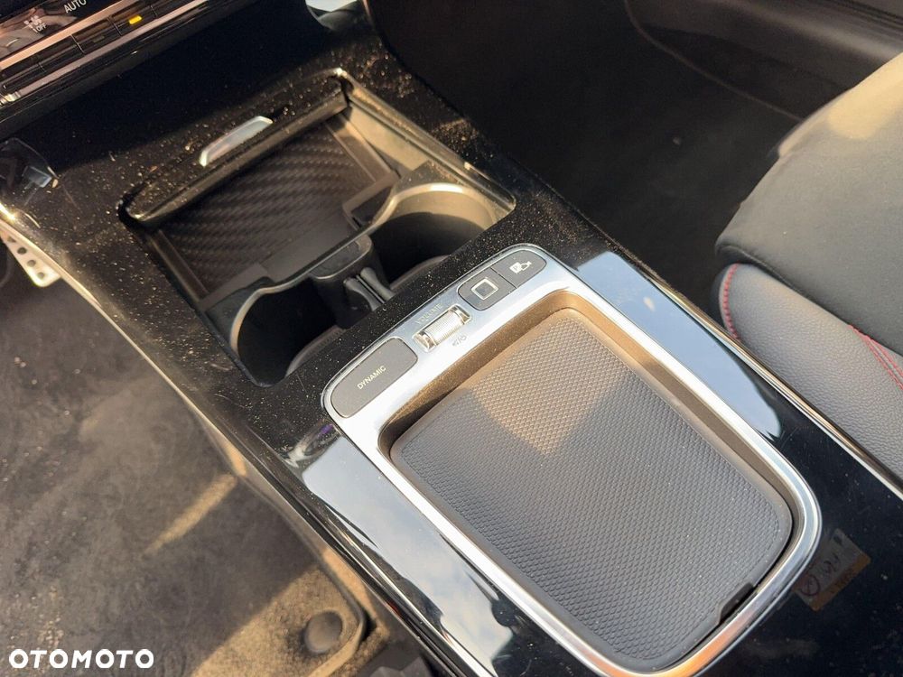 Mercedes-Benz CLA 200 AMG Line 7G-DCT - 16