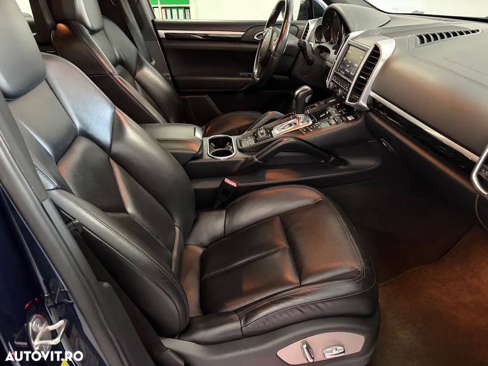 Porsche Cayenne 3.0TD TipTronic - 16