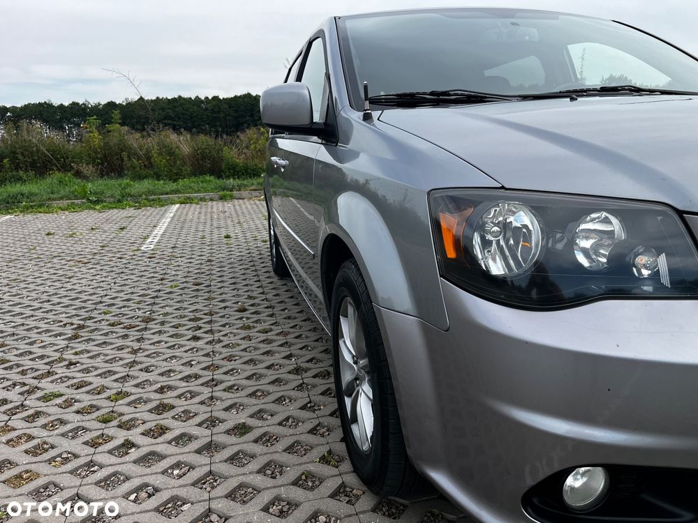 Dodge Grand Caravan 3.6 R/T - 11
