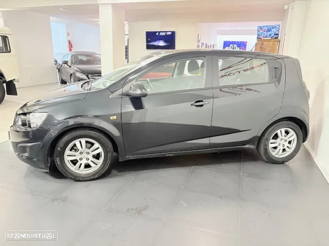 Chevrolet Aveo 1.2 LS - 26