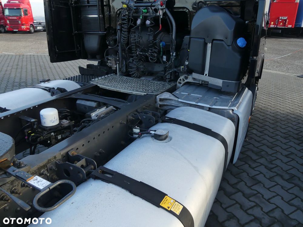 Volvo FH4 500 / EURO 6 / AUTOMAT / LOW DECK / I- SHIFT / KLIMA POSTOJOWA / - 19