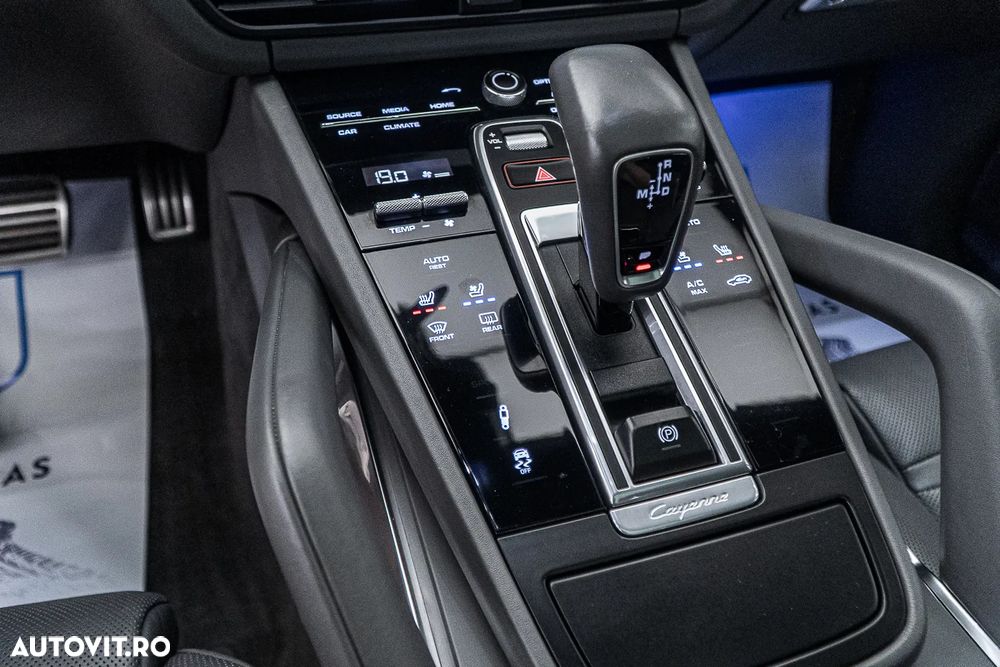 Porsche Cayenne Turbo - 16