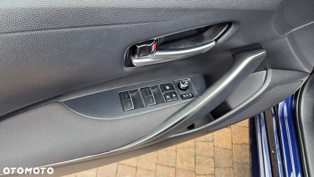 Toyota Corolla 1.8 Hybrid Comfort - 35