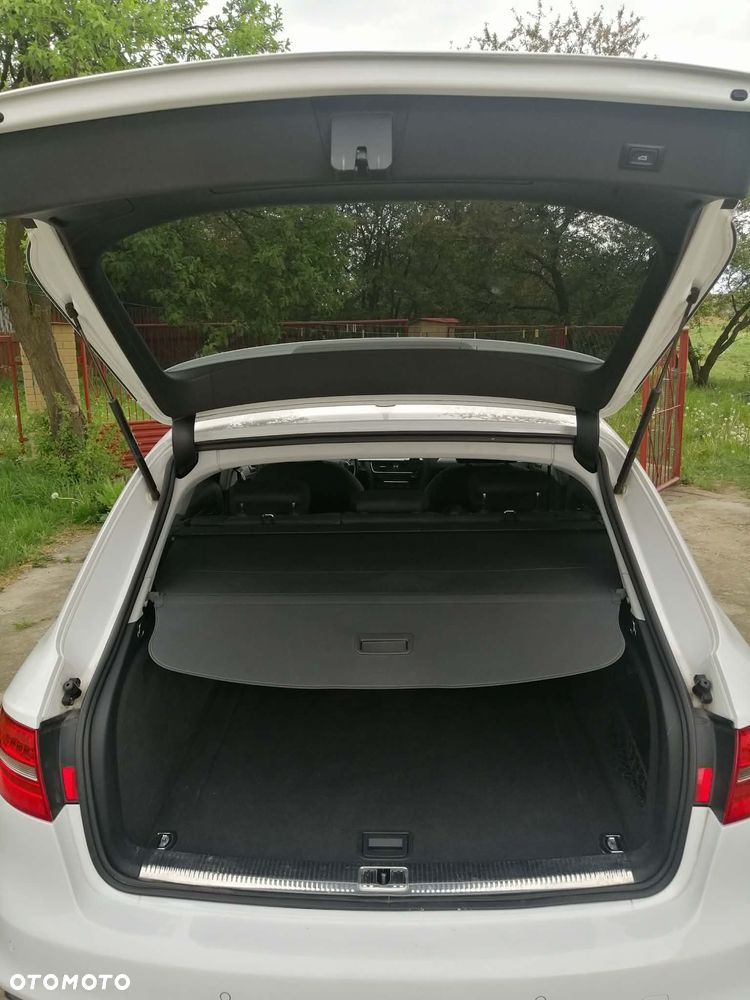 Audi A4 Avant 2.0 TDI DPF clean diesel multitronic S line Sportpaket - 18