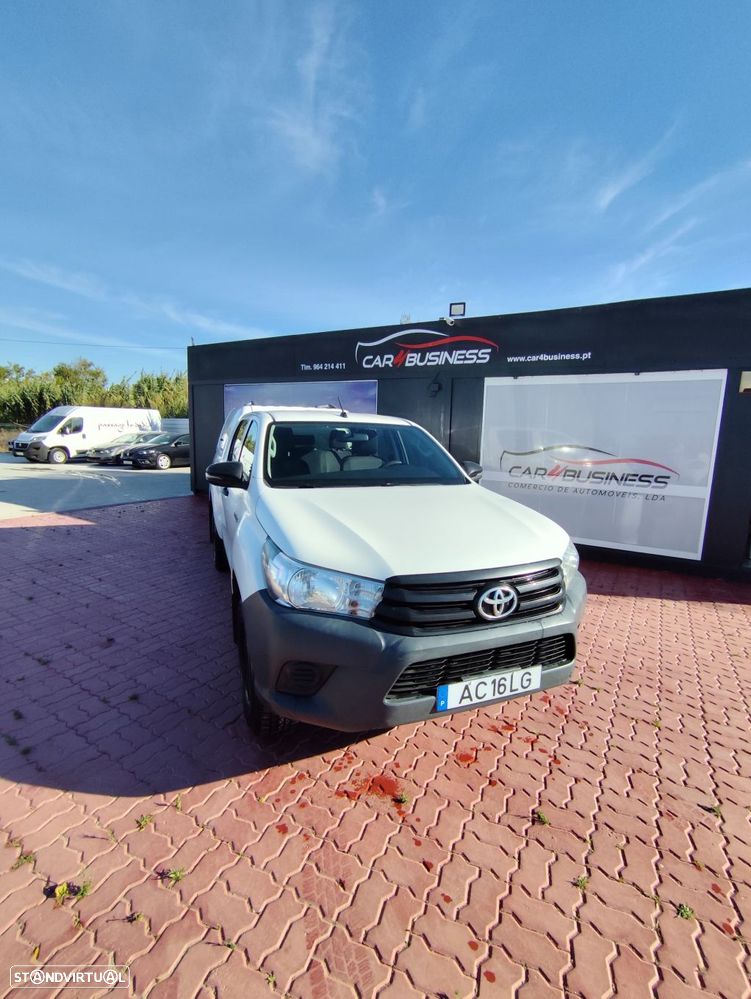 Toyota Hilux 2.4 D-4D 4WD CD CM - 2