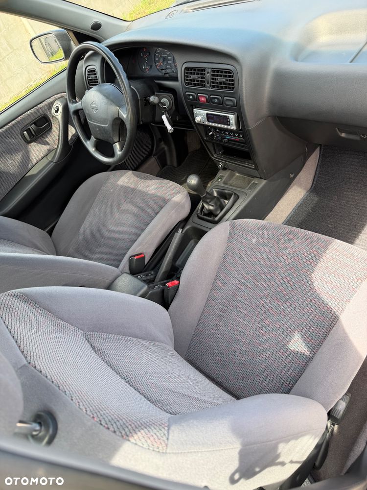 Nissan Primera 2.0 SLX - 8