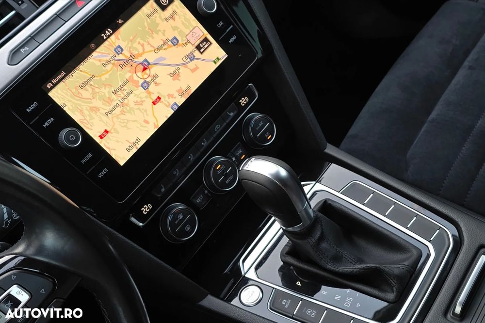 Volkswagen Passat 2.0 TDI DSG Highline - 26