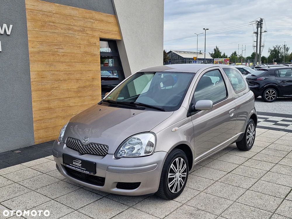 Toyota Yaris - 2