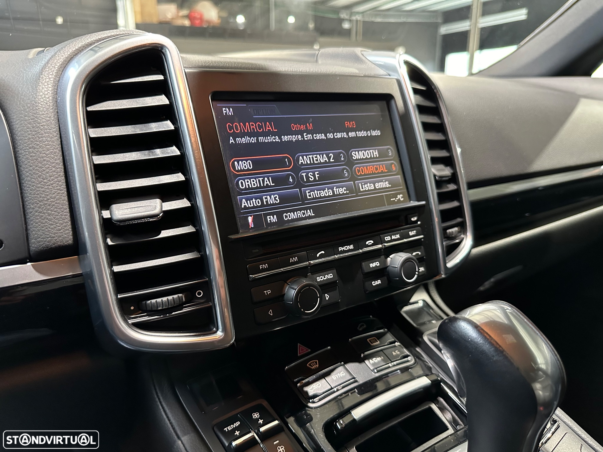 Porsche Cayenne Standard - 19