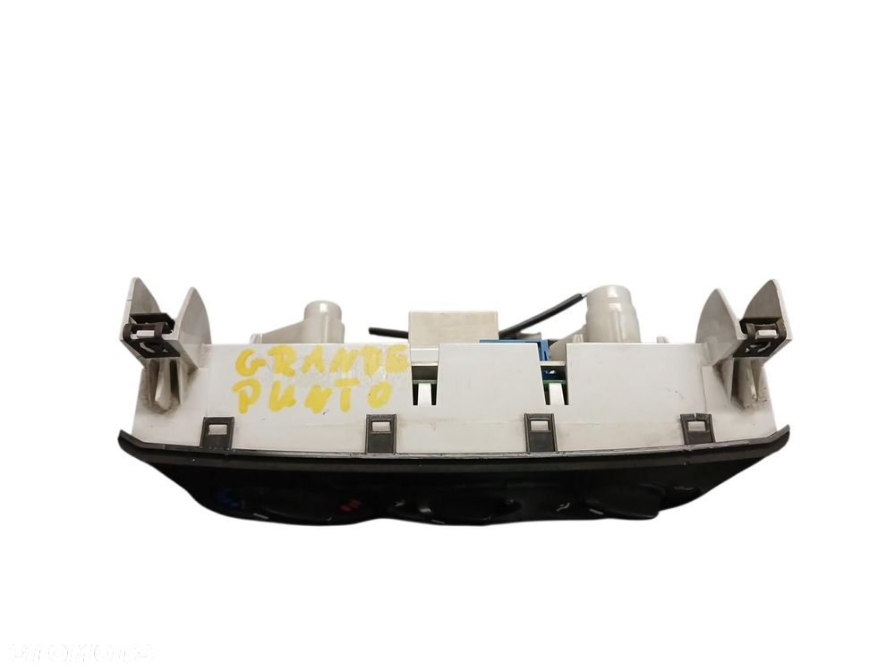 PANEL KLIMATYZACJI FIAT GRANDE PUNTO - 2