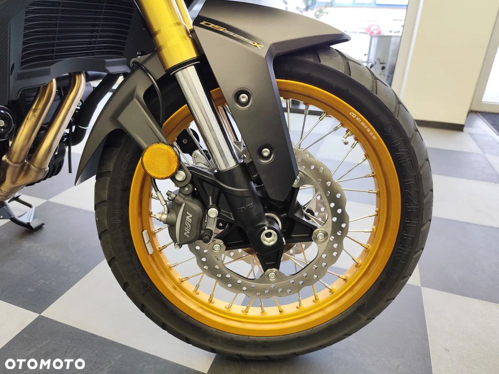 VOGE 525DSX - 31