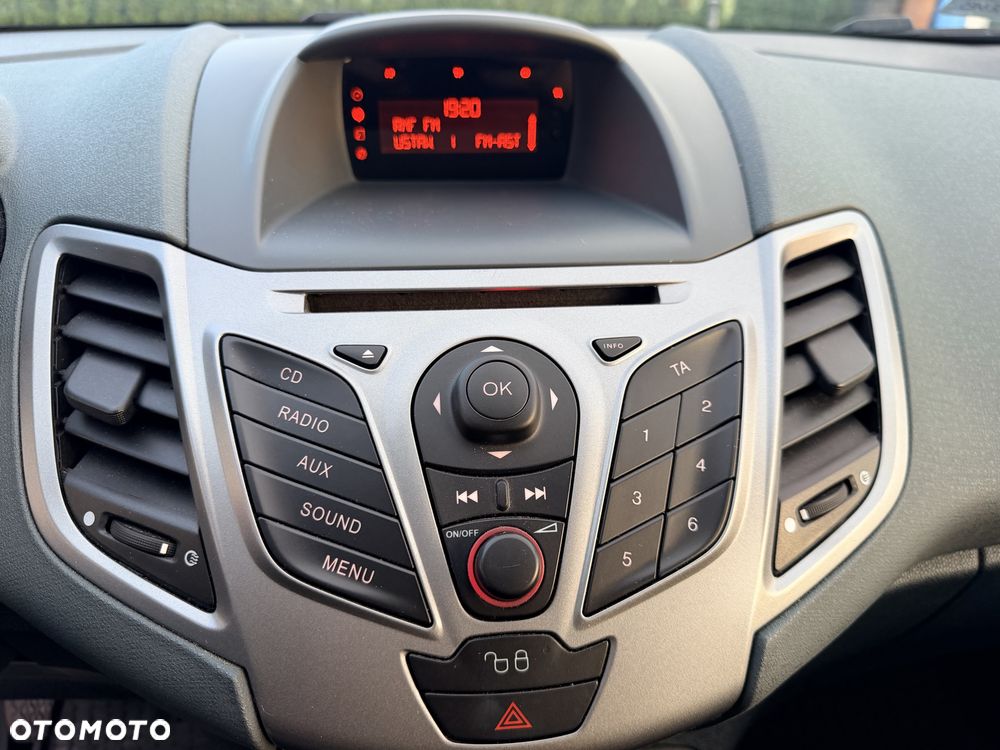 Ford Fiesta - 6