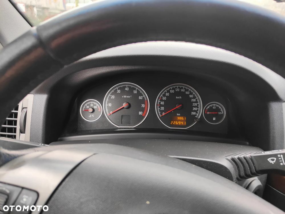 Opel Vectra - 8