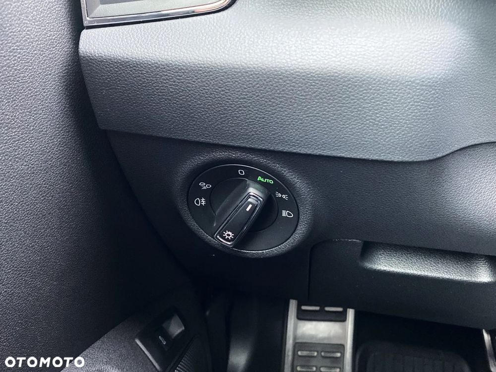 Skoda Karoq 1.5 TSI ACT 4x2 Style DSG - 24