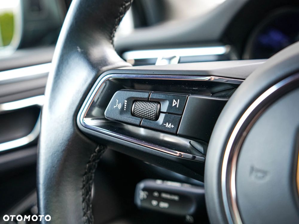 Porsche Macan Standard - 17