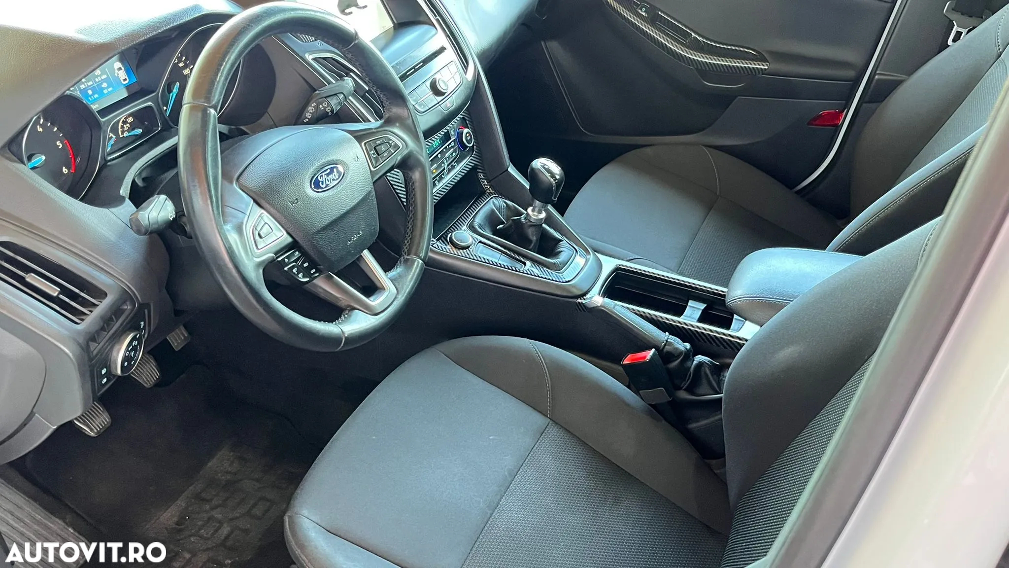 Ford Focus Turnier 1.5 EcoBlue Start-Stopp-System ACTIVE - 5