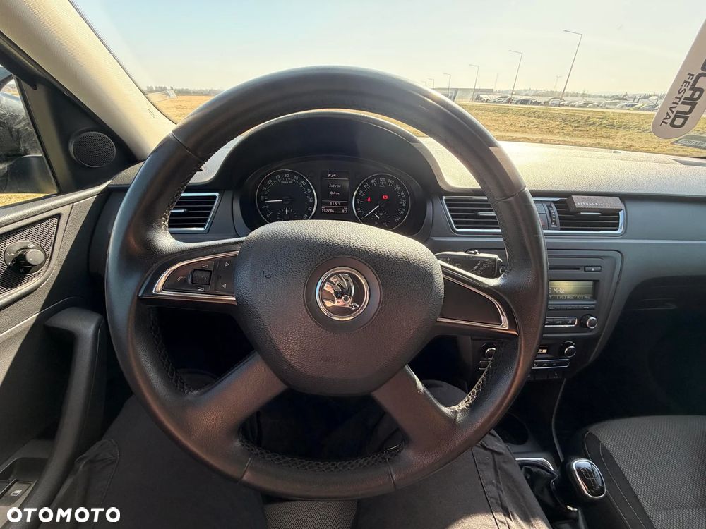 Skoda RAPID 1.6 TDI DPF Elegance - 11
