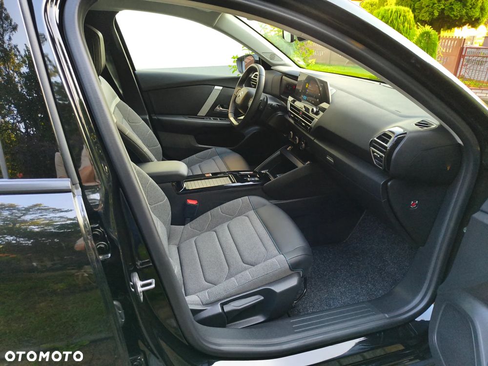 Citroën C4 PureTech 130 Stop&Start EAT8 SHINE - 33