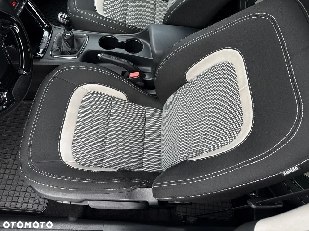 Kia Ceed 1.6 GDI L - 16