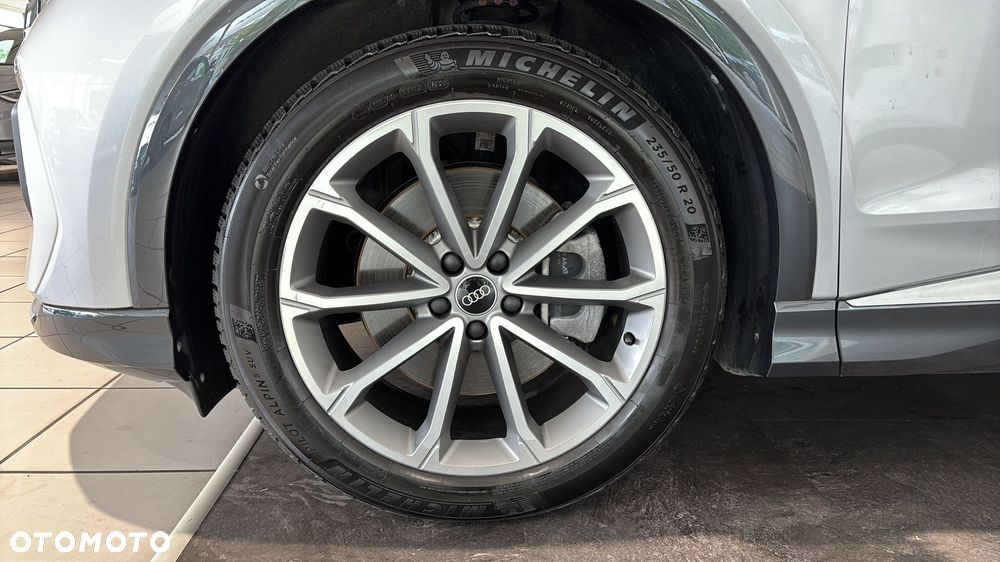 Audi Q4 e-tron - 19