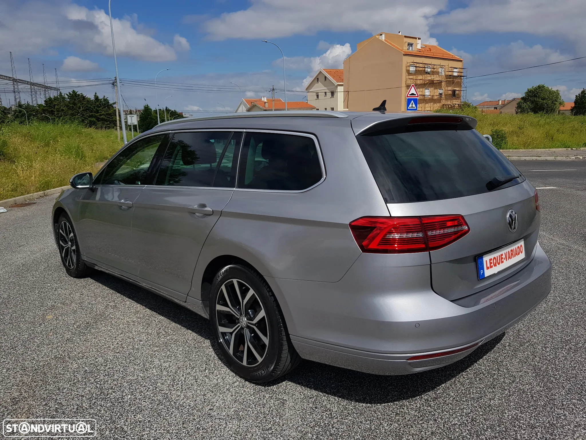 VW Passat Variant 1.6 TDI Highline DSG - 5