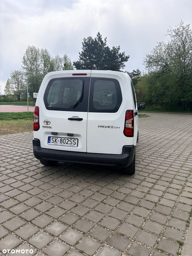 Toyota Proace City Verso 1.2 D-4T Family - 4