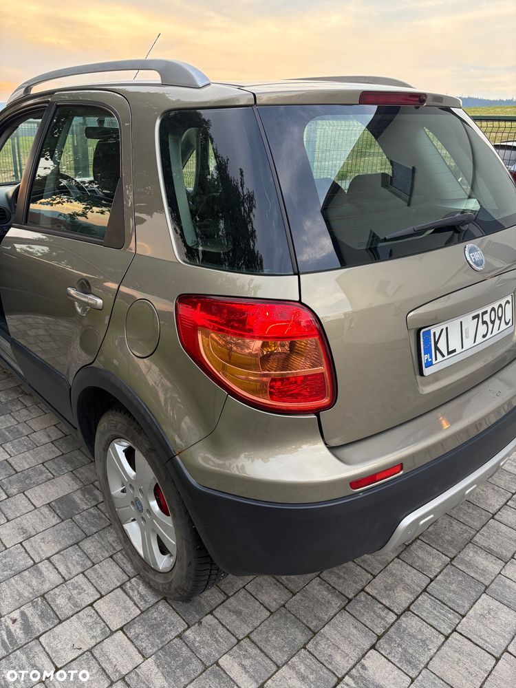 Fiat Sedici 1.6 16V 4x4 Emotion - 4