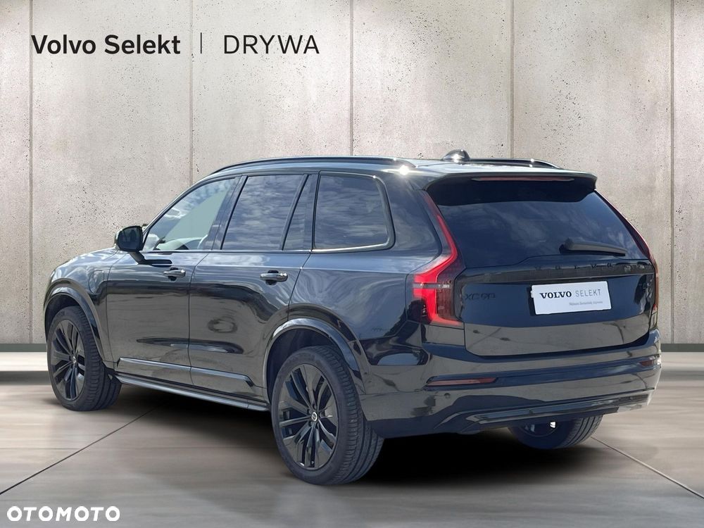 Volvo XC 90 T8 AWD Plug-In Hybrid Ultra Black Edition 7os - 4