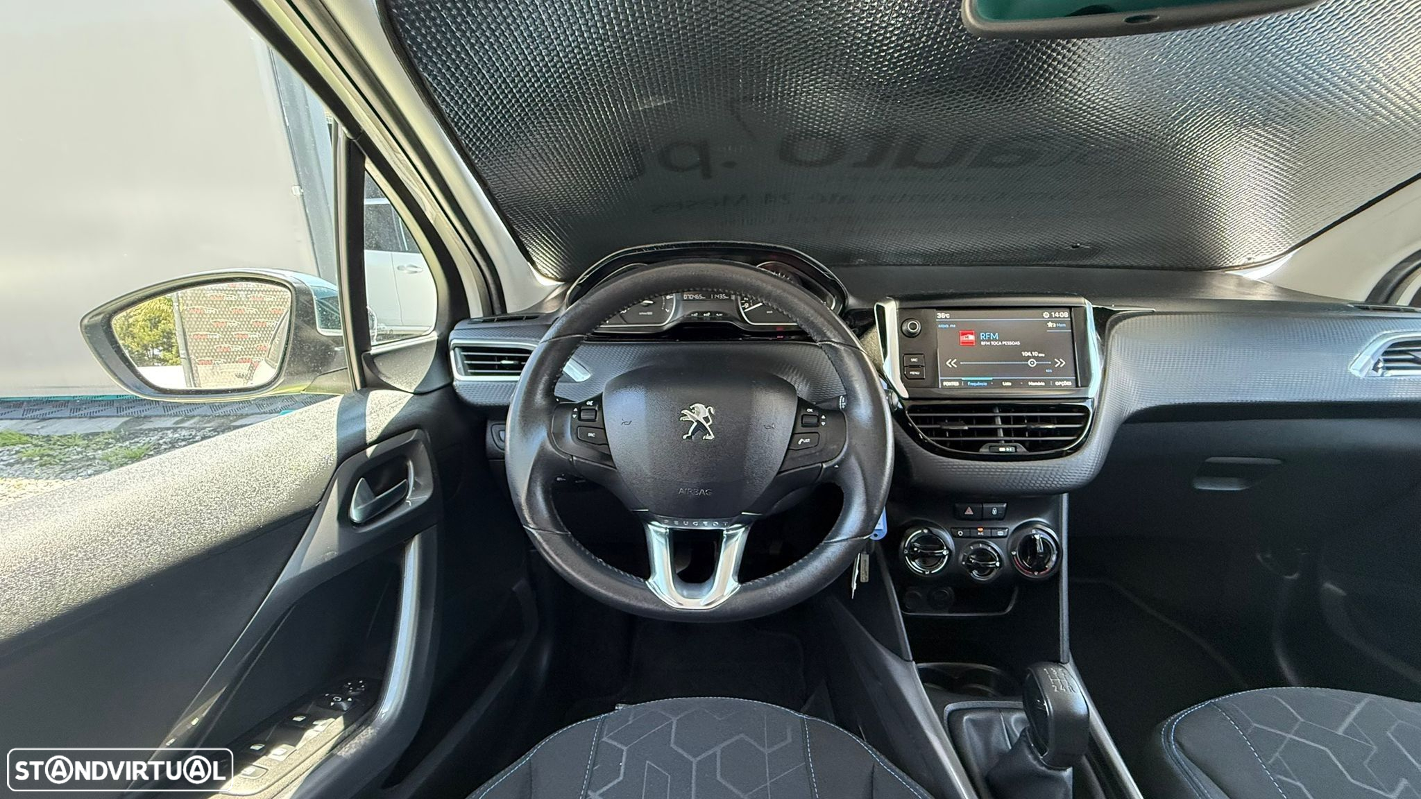 Peugeot 2008 1.2 PureTech Style - 21