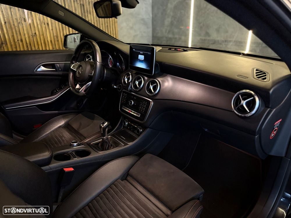 Mercedes-Benz CLA 180 d Shooting Brake AMG Line - 22