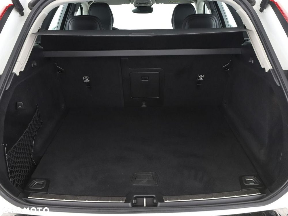 Volvo XC 60 B4 D Core - 21