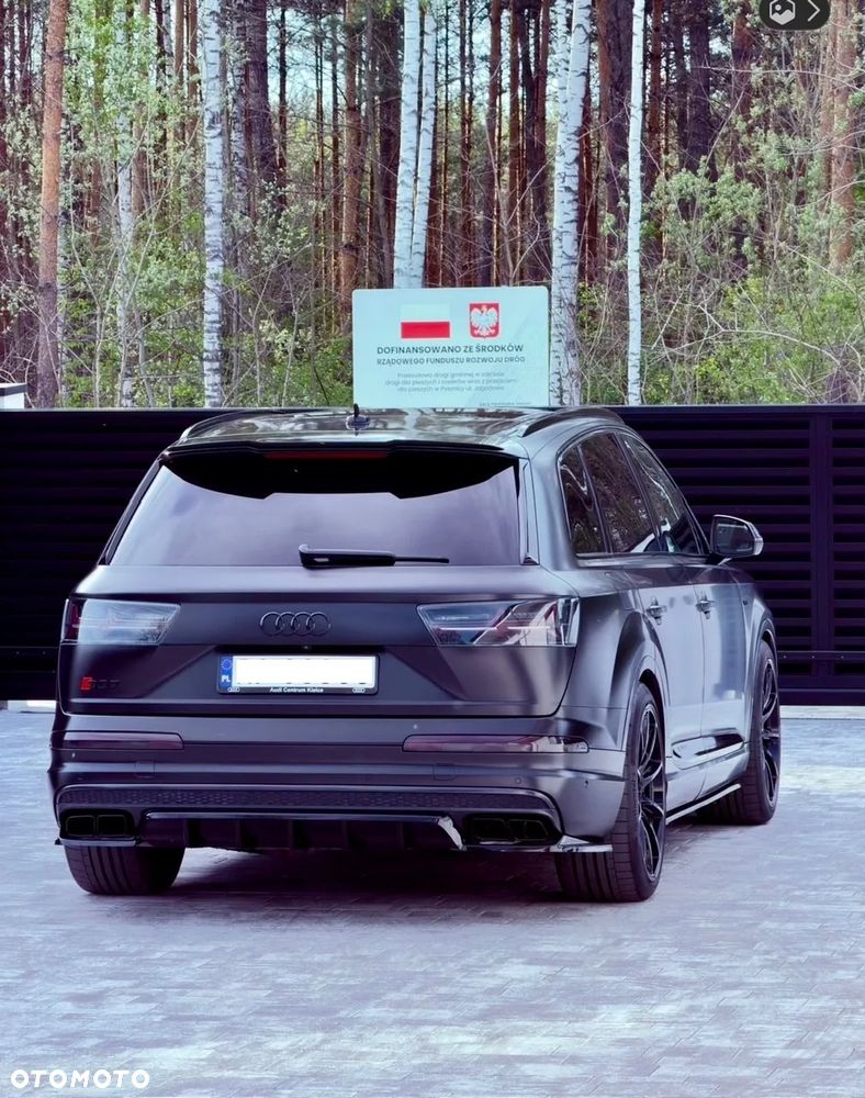 Audi Q7 - 10