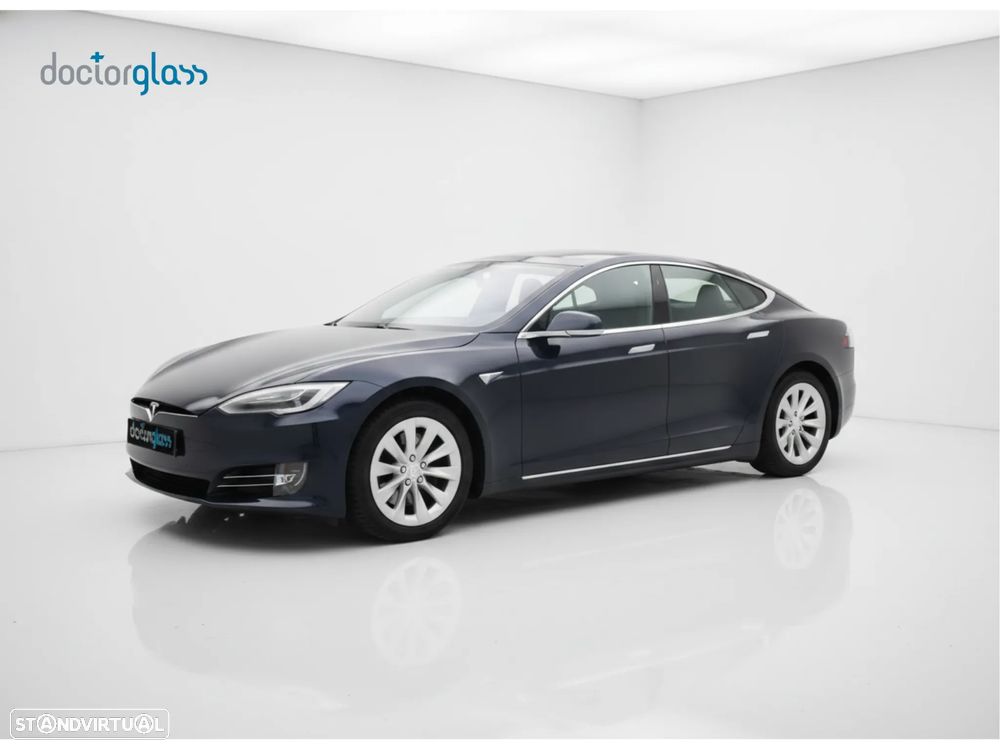 Tesla Model S 90D - 4