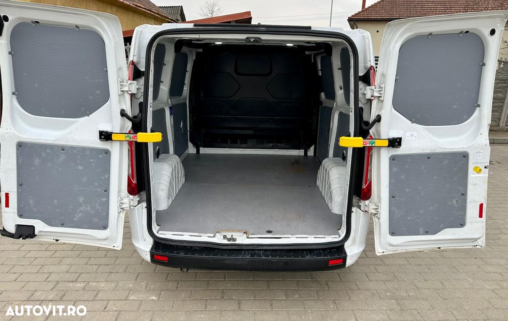 Ford Transit Custom - 8