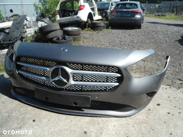 Mercedes W247 B klasa Zderzak kpl igla 6pdc 787