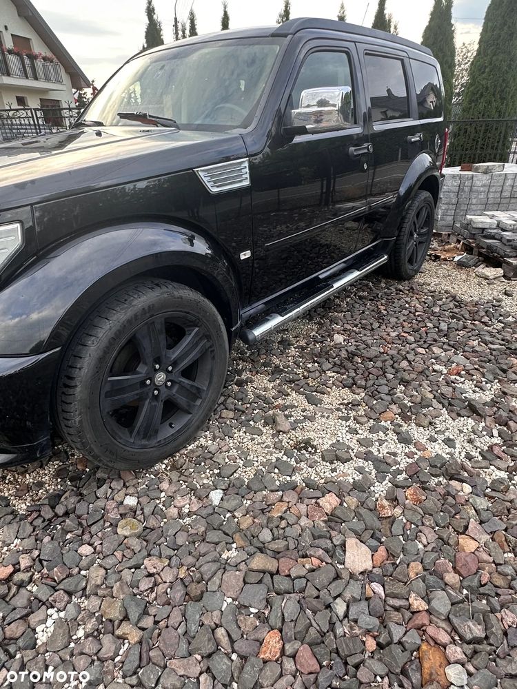 Dodge Nitro 4.0 V6 RT - 2