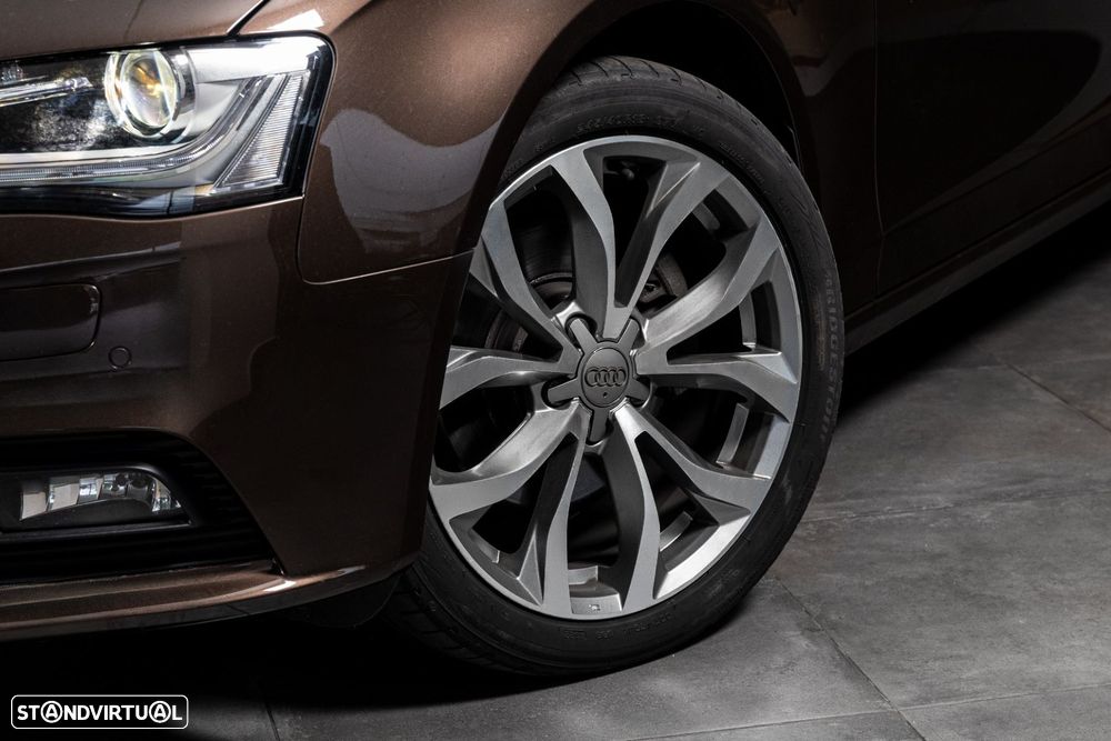 Audi A4 Avant 2.0 TDI - 7