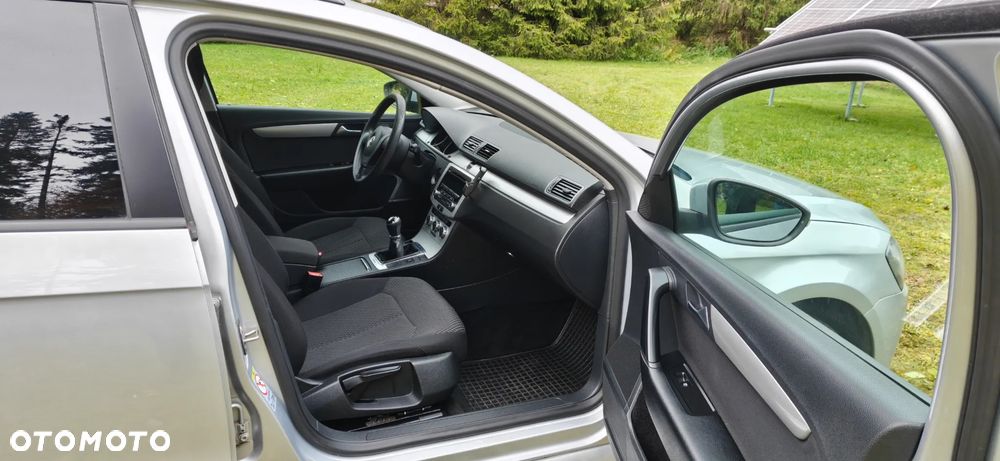 Volkswagen Passat - 5