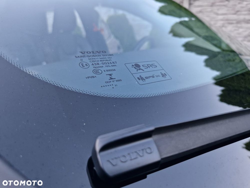 Volvo XC 60 B4 D Inscription - 13