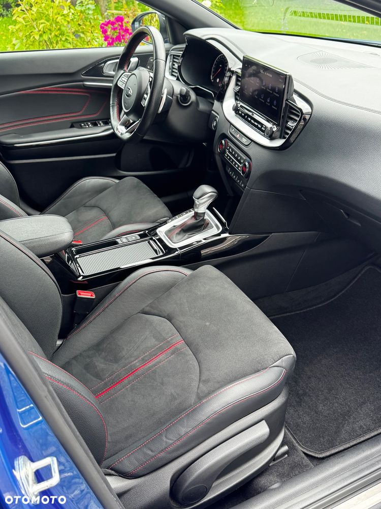 Kia ProCeed 1.6 T-GDI GT DCT - 16