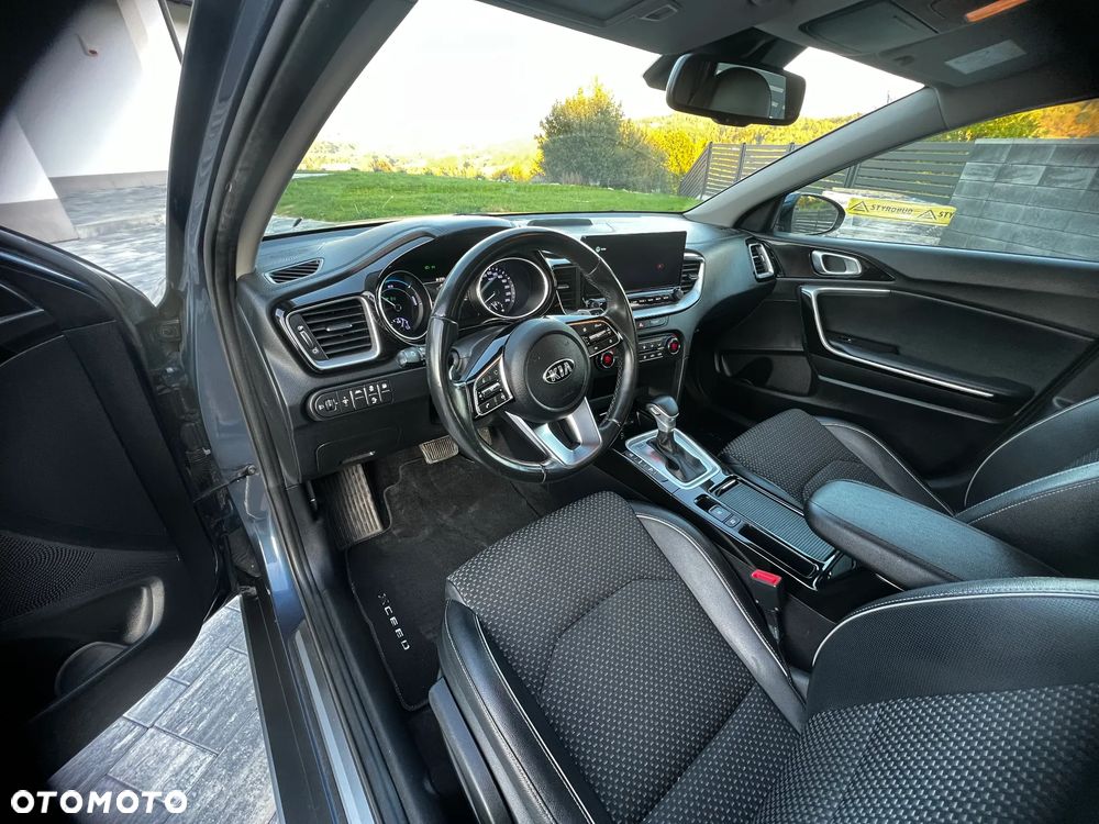 Kia XCeed 1.6 GDI PHEV L Business Line DCT - 14